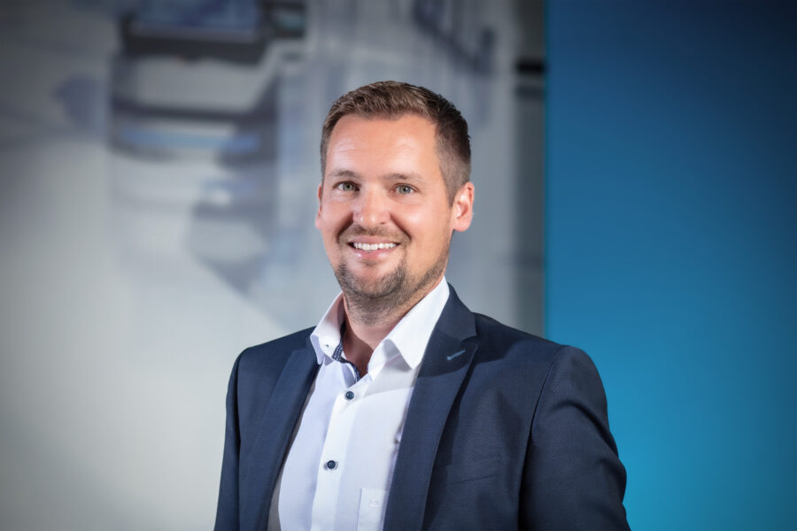 Dominik Lemken Managing Director, WALTHER Faltbox Group