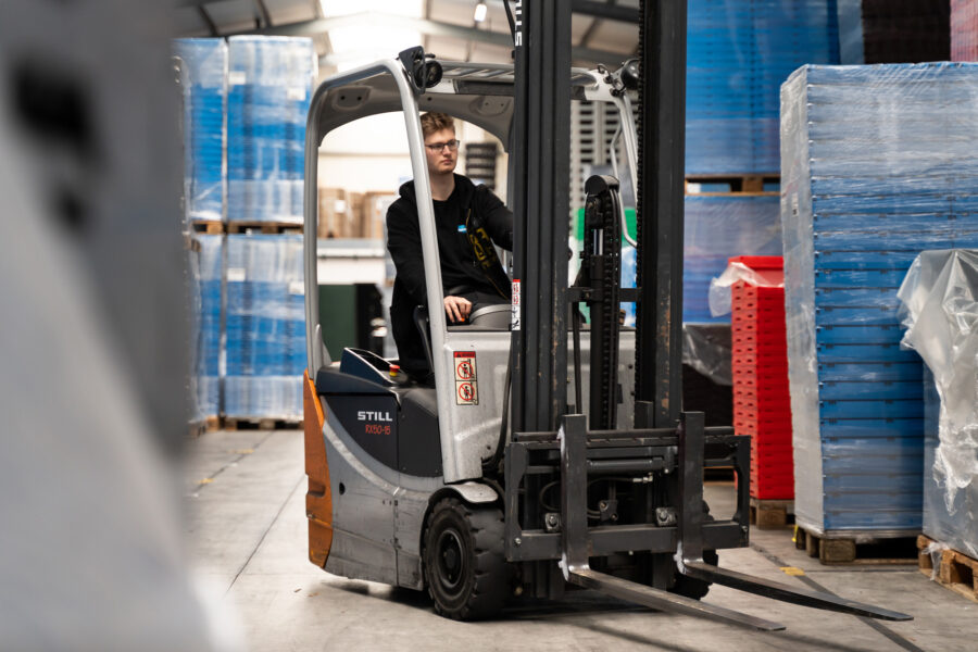 Ausbildung Fachkraft für Lagerlogistik bei der WALTHER Faltbox-Gruppe