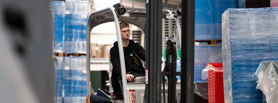 Ausbildung zur Fachkraft für Lagerlogistik bei der WALTHER Faltbox Group