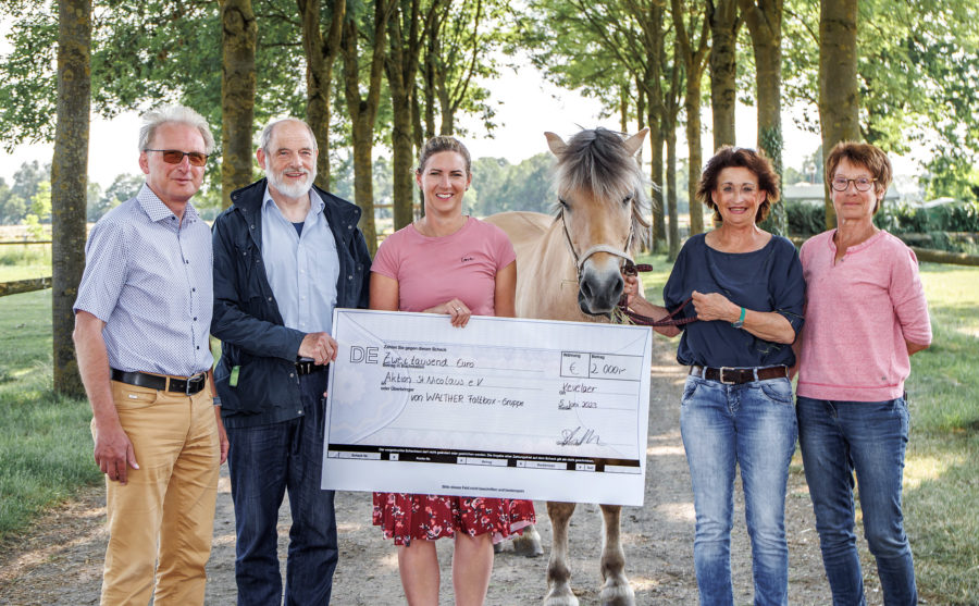 Aktion St. Nicolaus erhält 2.000 Euro von der WALTHER Faltbox-Gruppe
