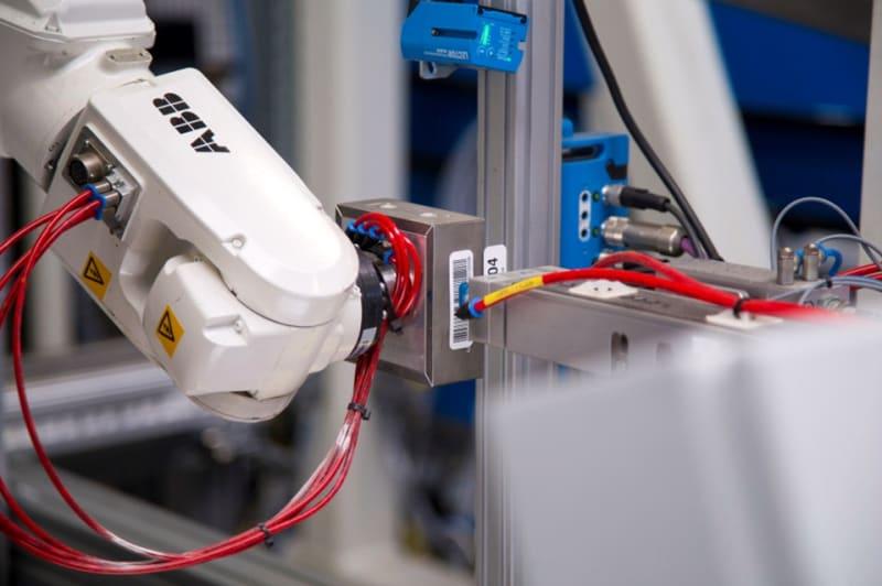 Moderne Hochleistungswerkzeuge steigern die Produktion von Mehrweg-Transportbehältern