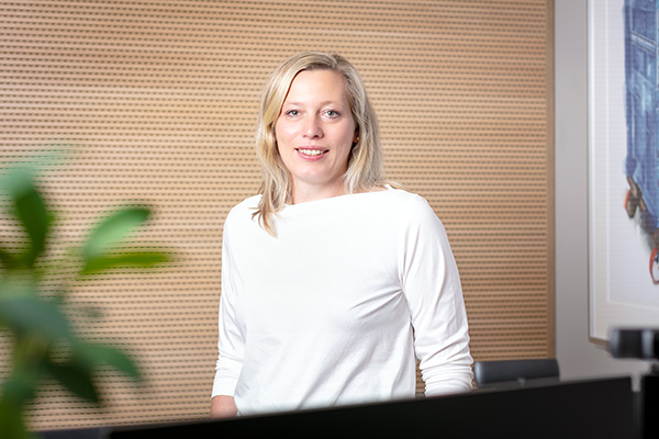 WALTHER Faltsysteme Mitarbeiterin Jasmin Pabst