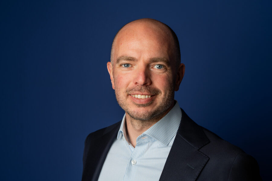 Raphael Löbbing, Head of Sales bei WALTHER Faltsysteme