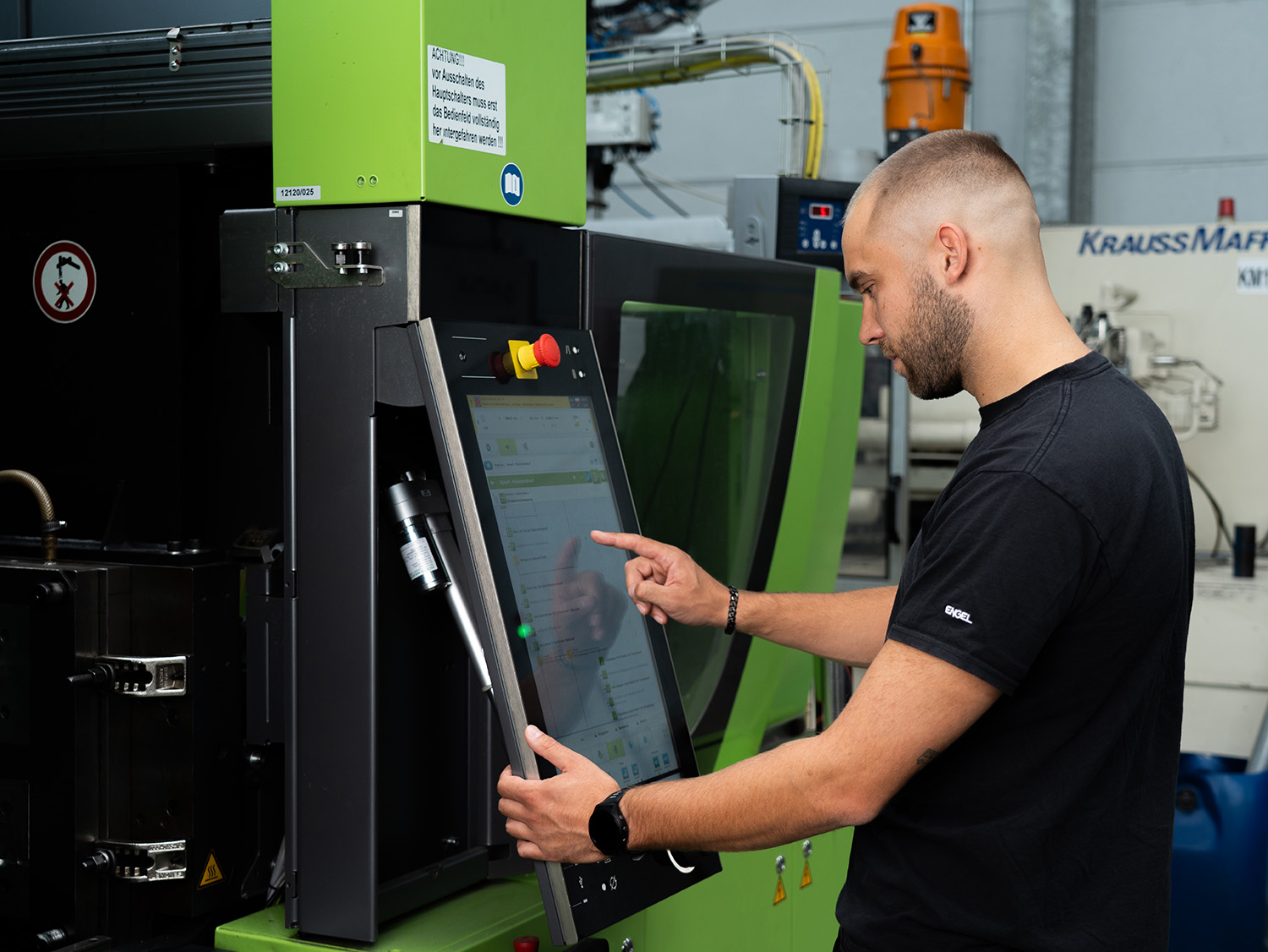 Timo Lenßen, Prozessoptimierer bei WALTHER Faltsysteme
