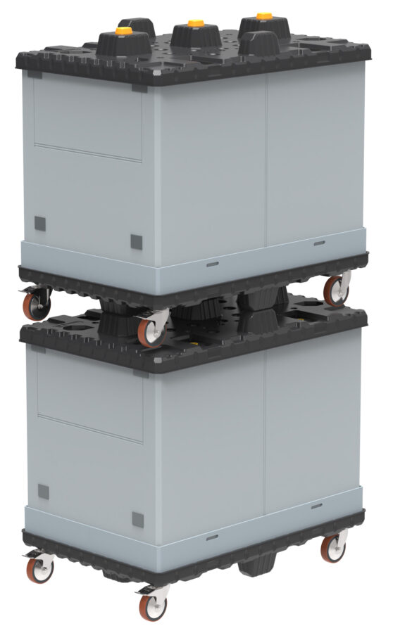 Die Rollen sind im Stapel freidrehend, sodass ihre Ausrichtung bei der Positionierung unerheblich ist. Die Einheiten werden über spezielle Stapelelemente zwischen Deckel und Palette sicher und formschlüssig fixiert.